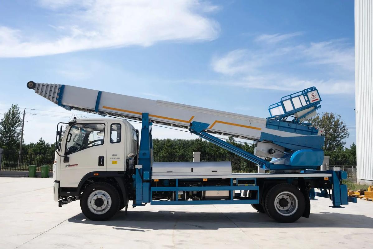 原阳云梯上料车租赁费用