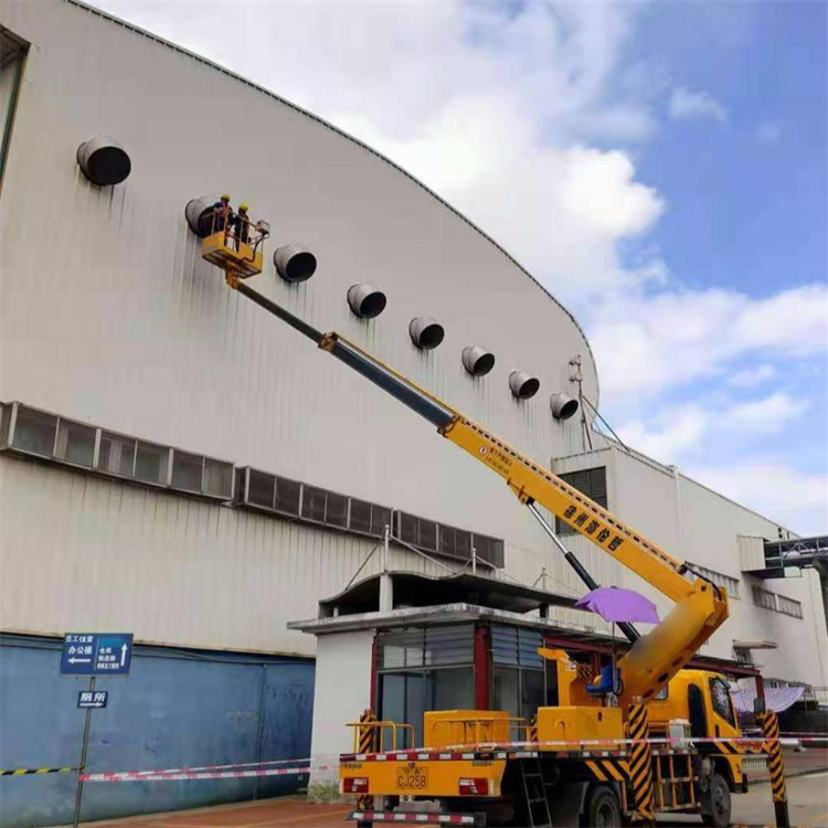 原阳高空作业车出租服务：专业广告牌安装解决方案