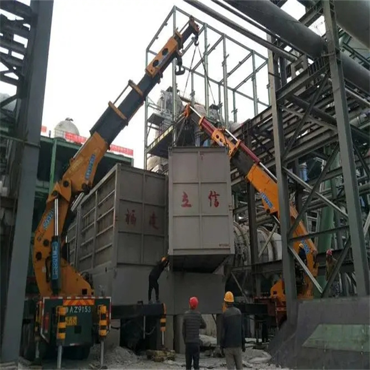 原阳折臂吊车租赁电话