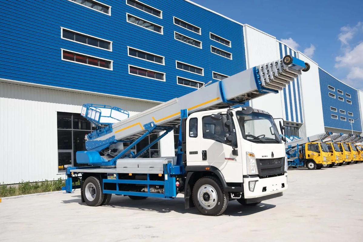 原阳出租云梯车高空作业车 建筑垃圾搬运